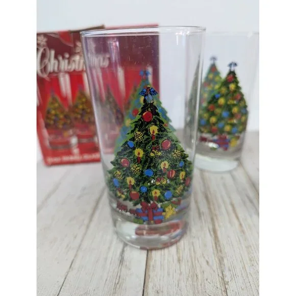 Vintage Set of 4 Christmas Carlton Beverage Glasses 11 oz Tumblers 5 1/2" Tall - Picture 2 of 8